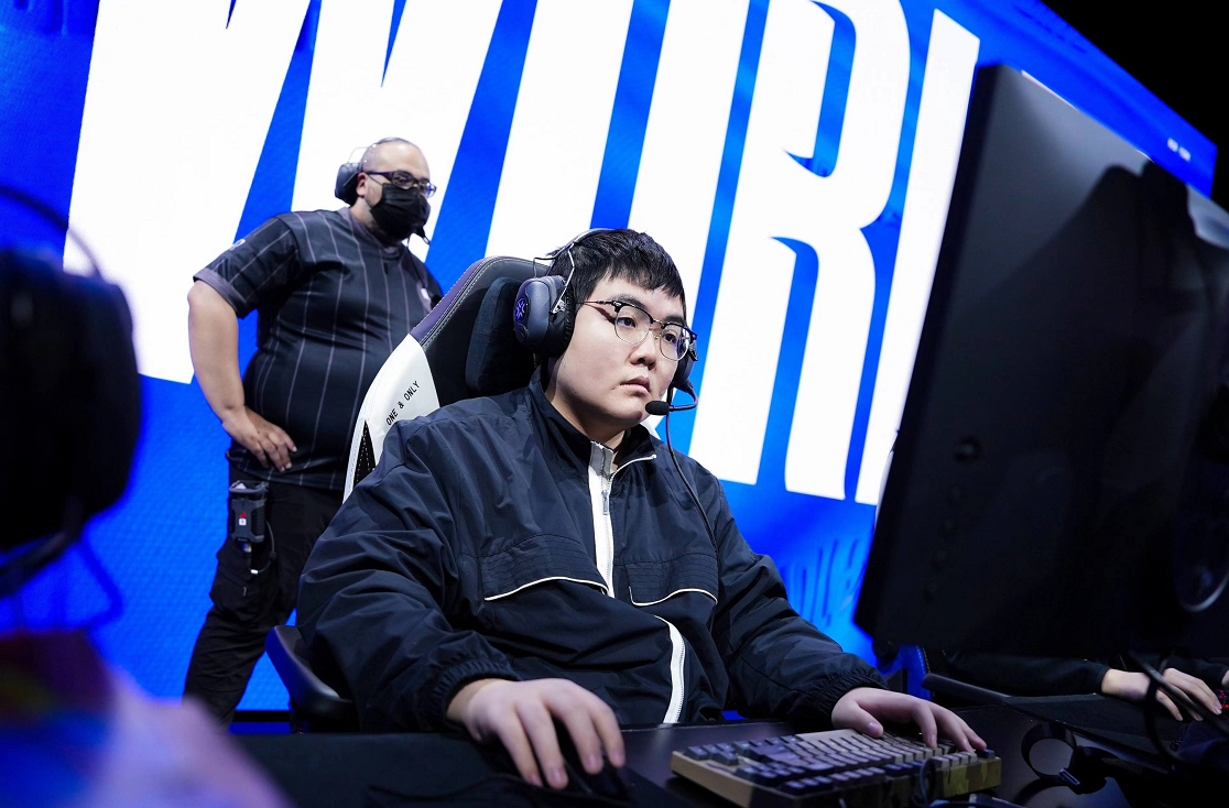 西甲赛程吃紧，辽宁本钢今晚临场应变，压力陡增，轮换策略成焦点的简单介绍