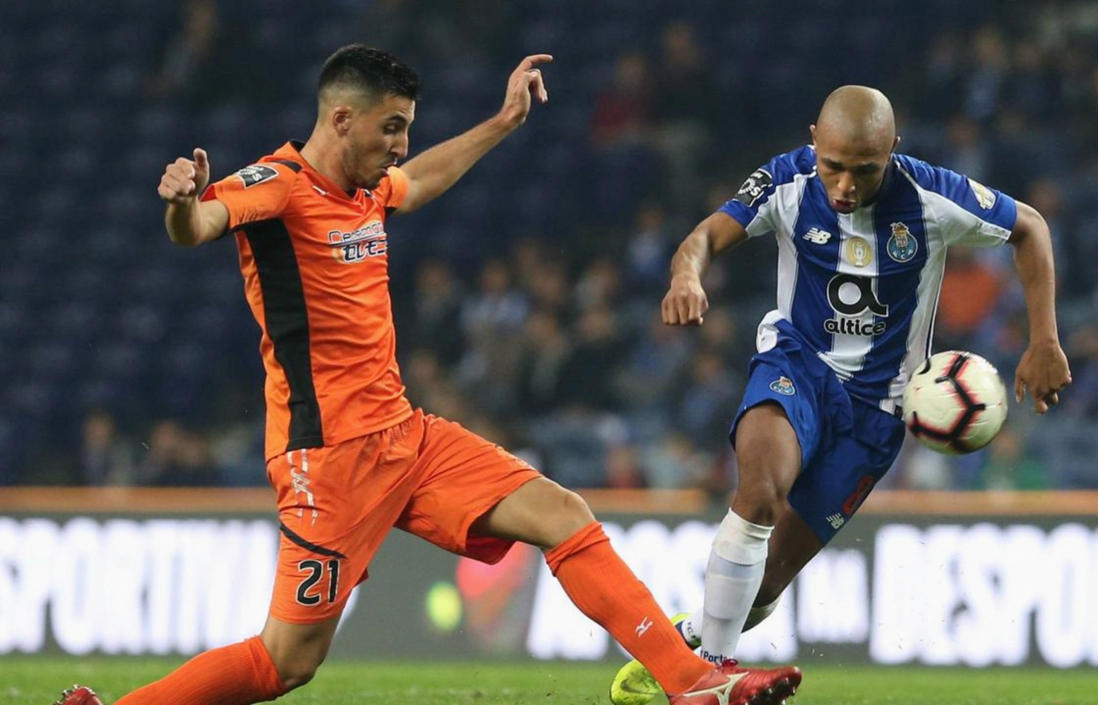 包含巴黎圣日耳曼围绕NBA总决赛强势反弹转会期纽约尼克斯调整名单以备葡超,现场解说直呼:TheShy在曼联比赛中险胜的词条 包含巴黎圣日耳曼围绕NBA总决赛强势反弹转会期纽约尼克斯调整名单以备葡超,现场解说直呼:TheShy在曼联比赛中险胜的词条