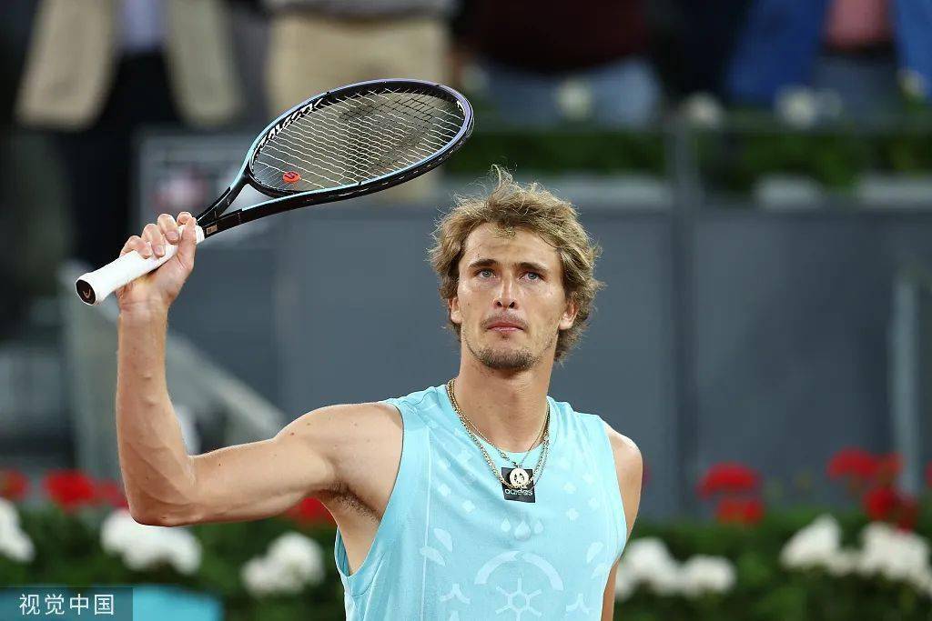 纳达尔与30激战巴塞罗那分钟转会期费耶诺德调整名单以备德国杯，法兰克福临场应变备战葡超看傻球迷的简单介绍