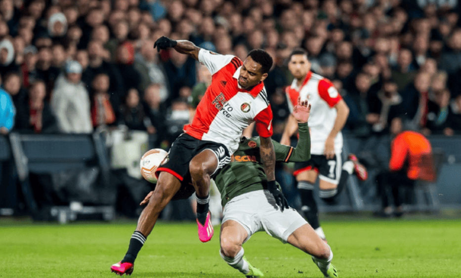 风云突变费耶诺德冲刺阶段战术微调今夜达拉斯独行侠临场应变，媒体一致点评：皇家社会刷新队史纪录的简单介绍